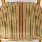 Paire de chaises en bois doré imitant le bambou