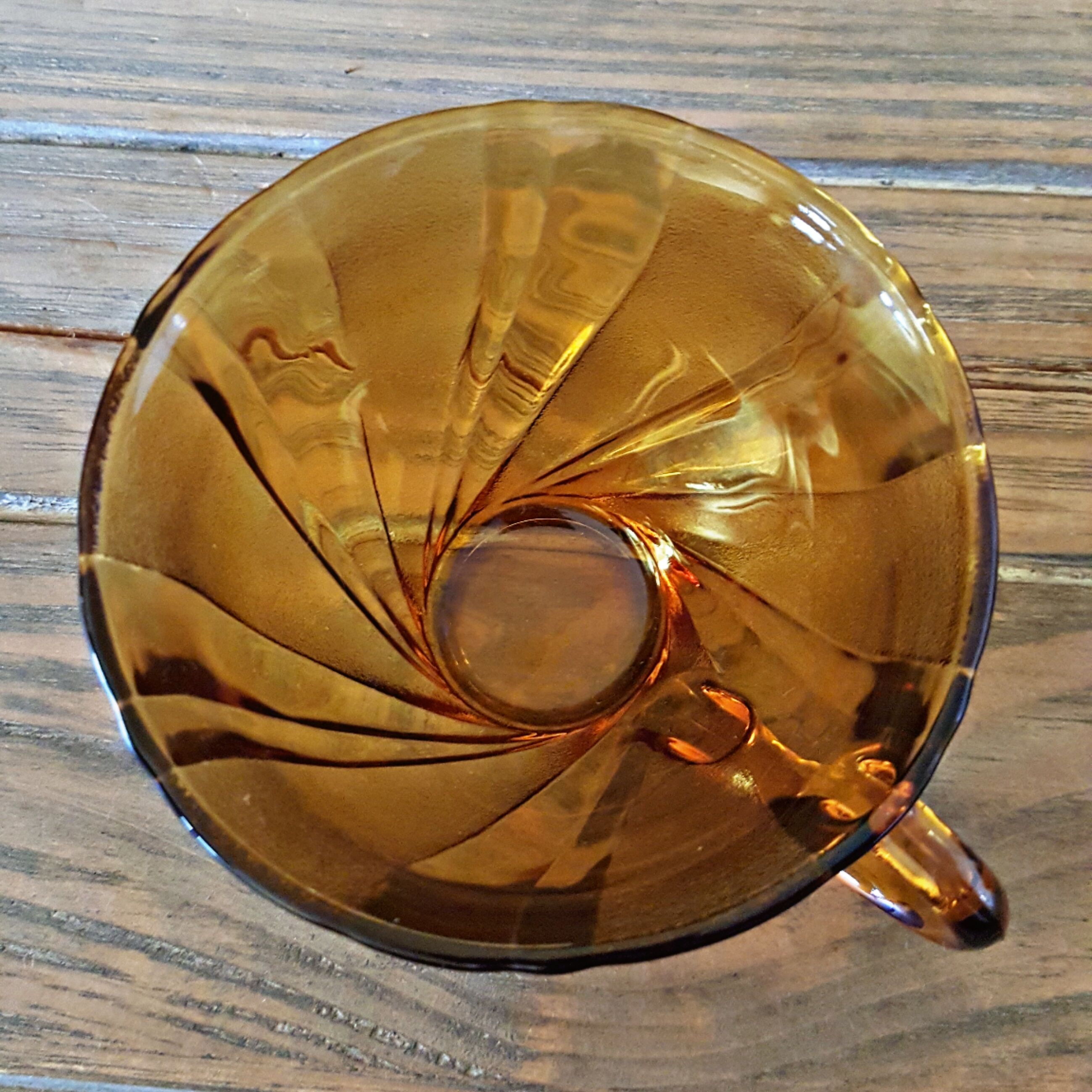 4 cups vereco amber glass with twists