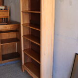 Bibliothèque ancienne en bois massif