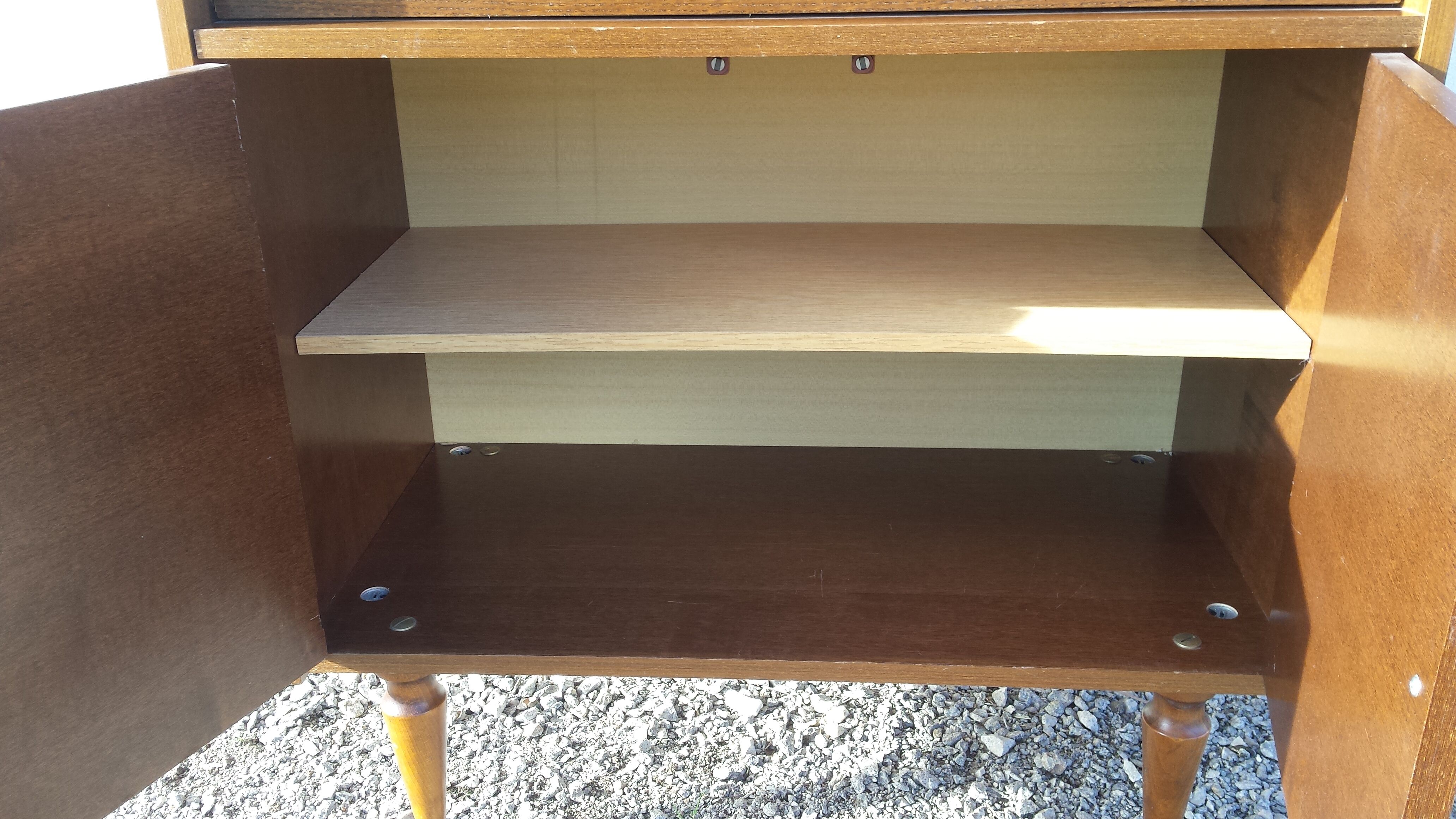 Secretary 60s, compass feet