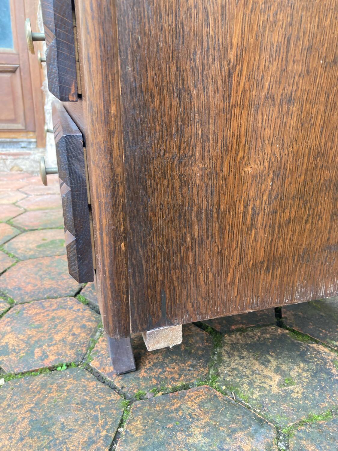 Vintage chest of drawers with splayed legs