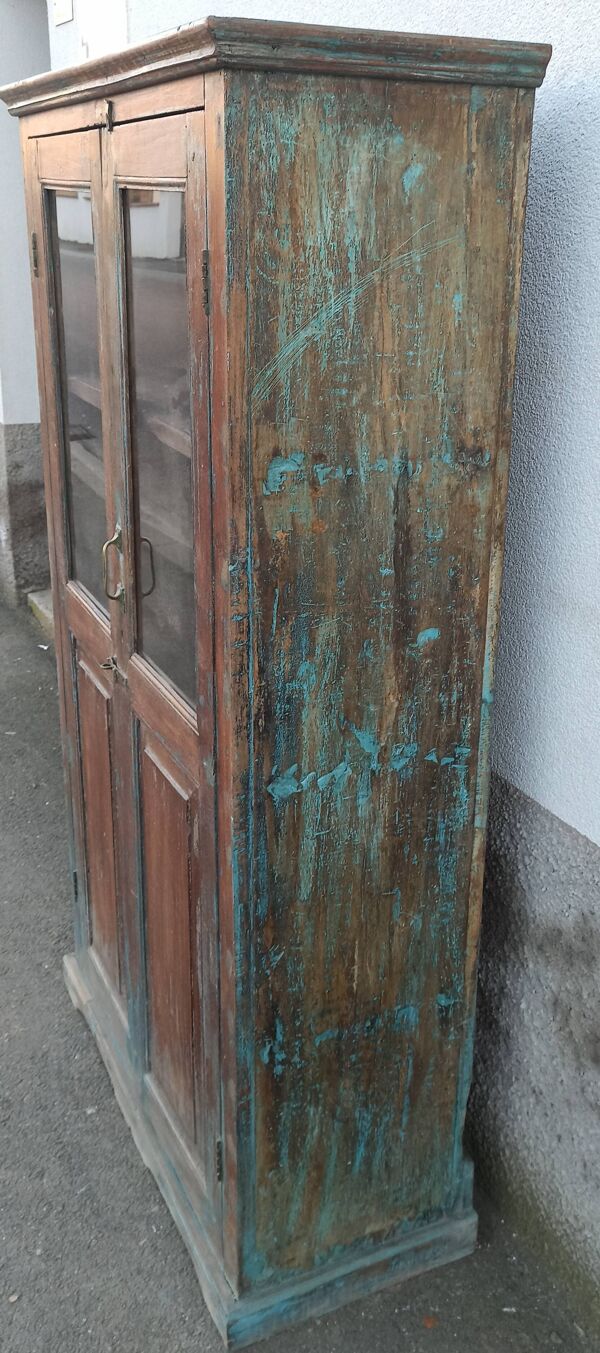 Armoire ancienne vitrée en bois belle patine