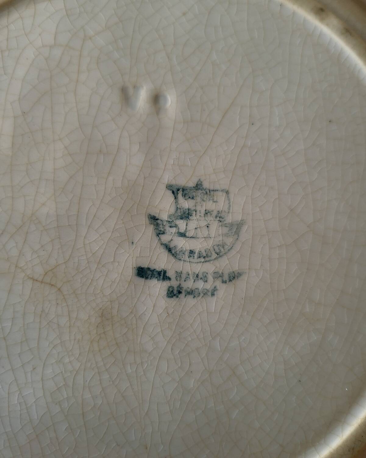 Old Creil and Montereau Earthenware Plate "Labrador" Rooster Decor