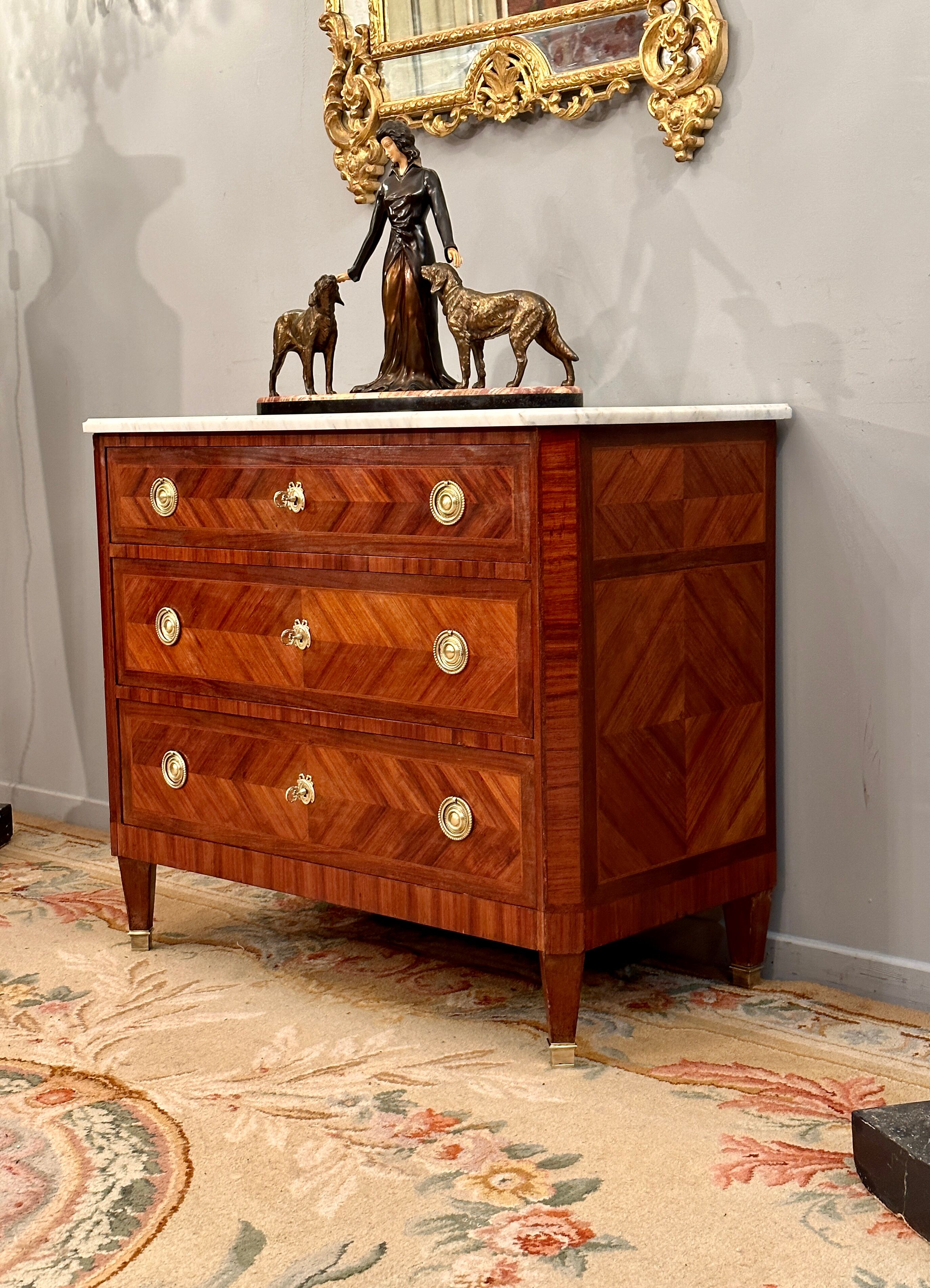 Chest of drawers Louis XVI Epoque XIXeme