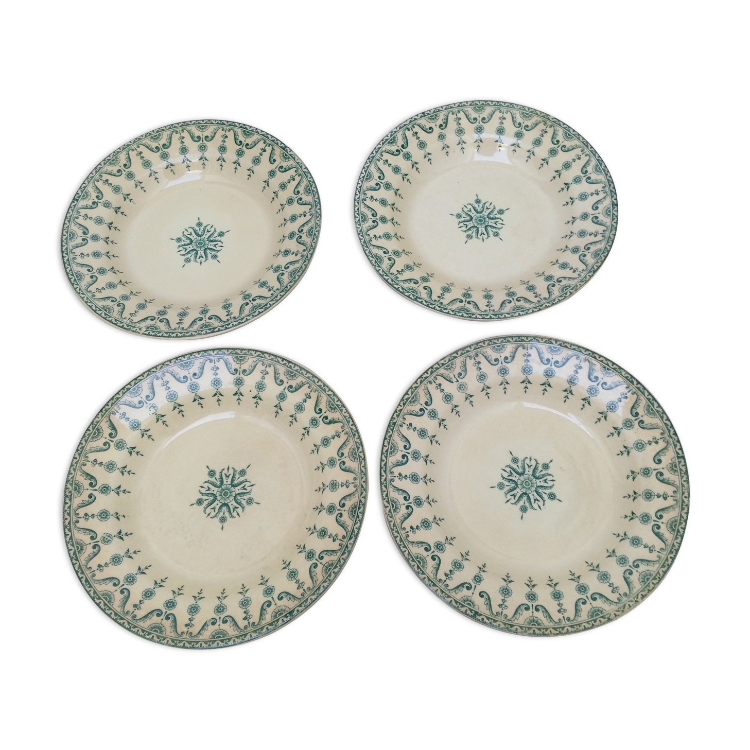 Lot of 4 hollow plates in opaque porcelain from Gien Iron Land model "Florentin" green