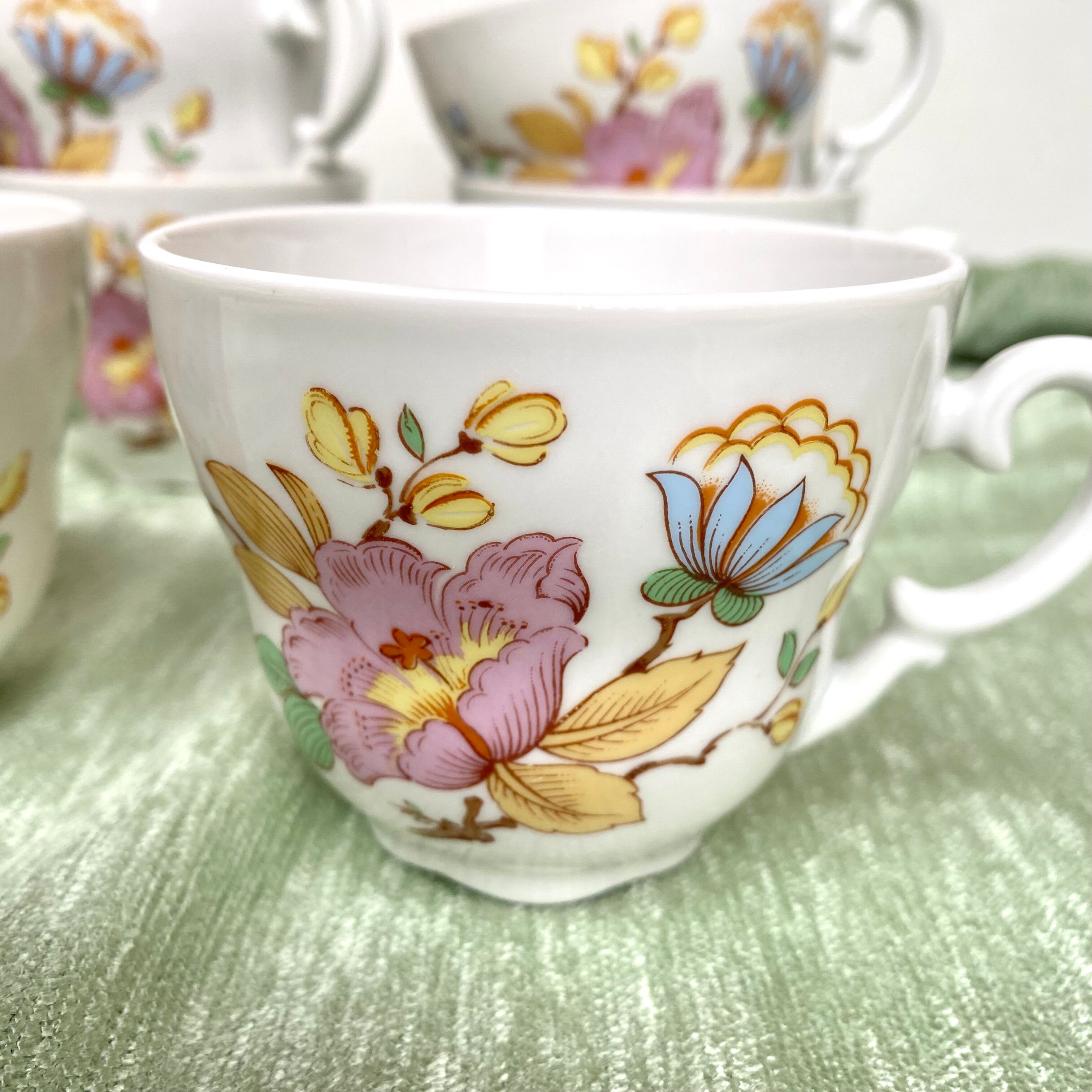 Bavaria fine porcelain cups