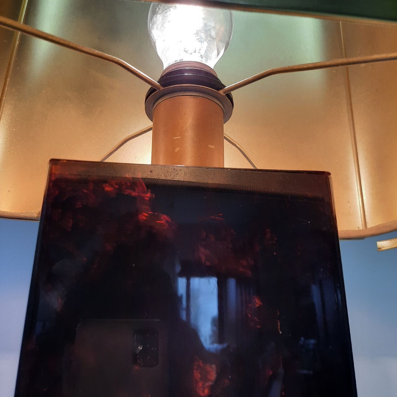 Lampe effet briar et laiton lucite années 1980
