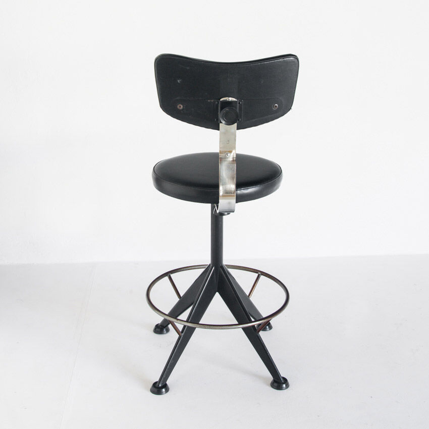 Vintage swivel workshop chair in skai and iron, Spain 1960