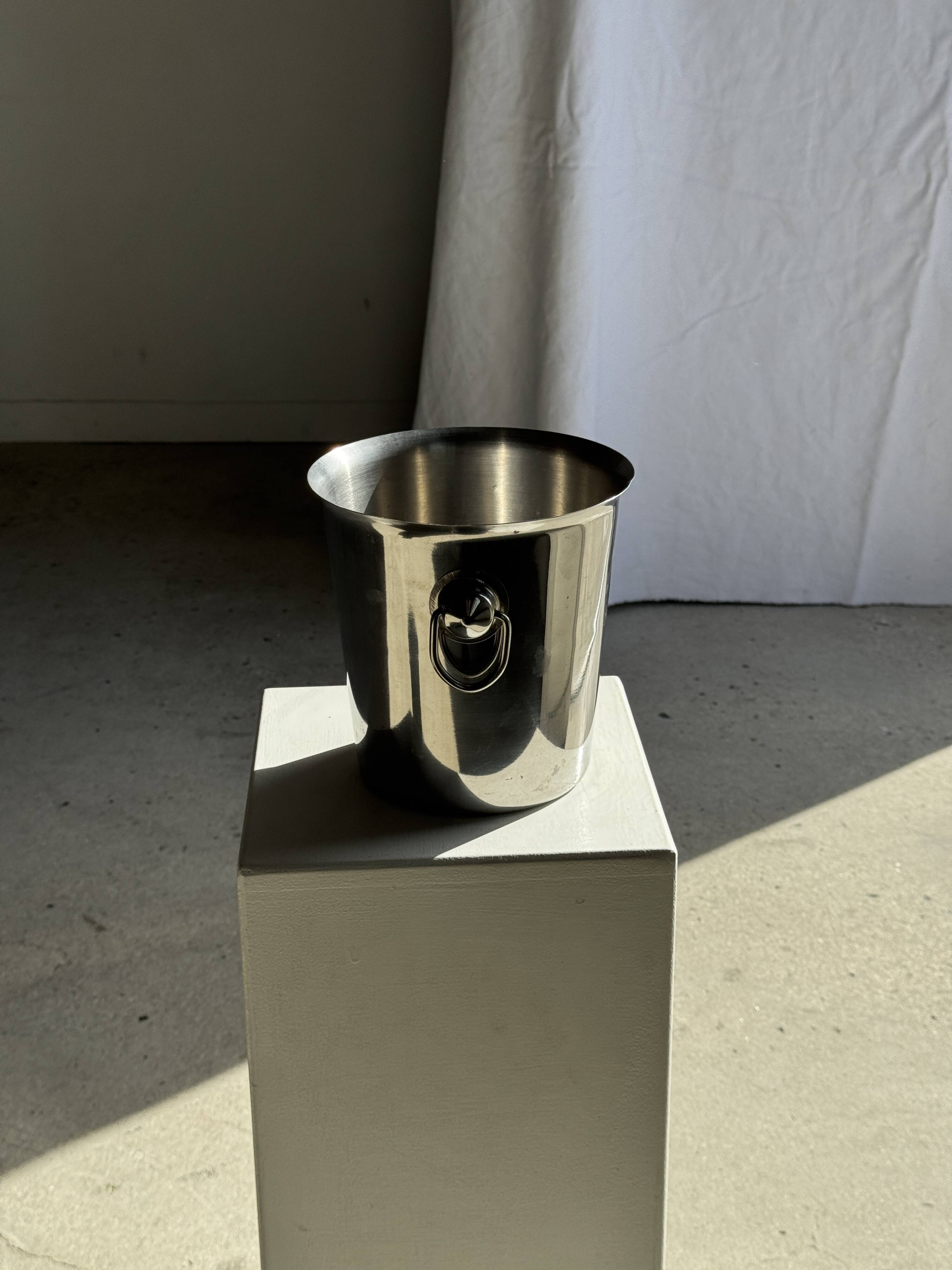 Stainless steel champagne and wine bucket with handle D19 H19