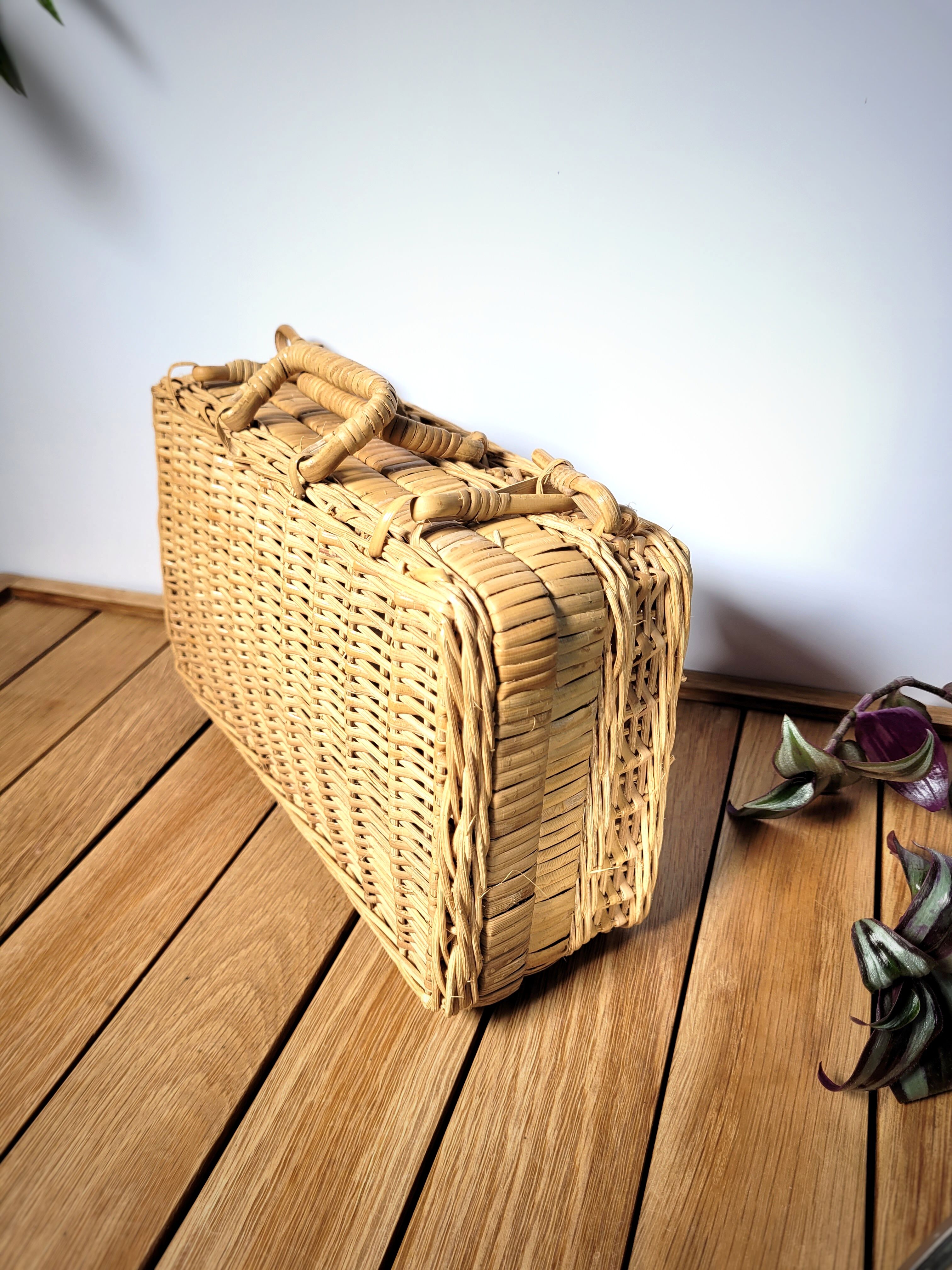 Wicker suitcase 70s