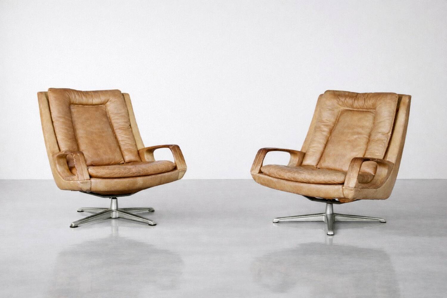 Vintage Mid-Century German Modern Leather Swivel Chairs by Carl Straub