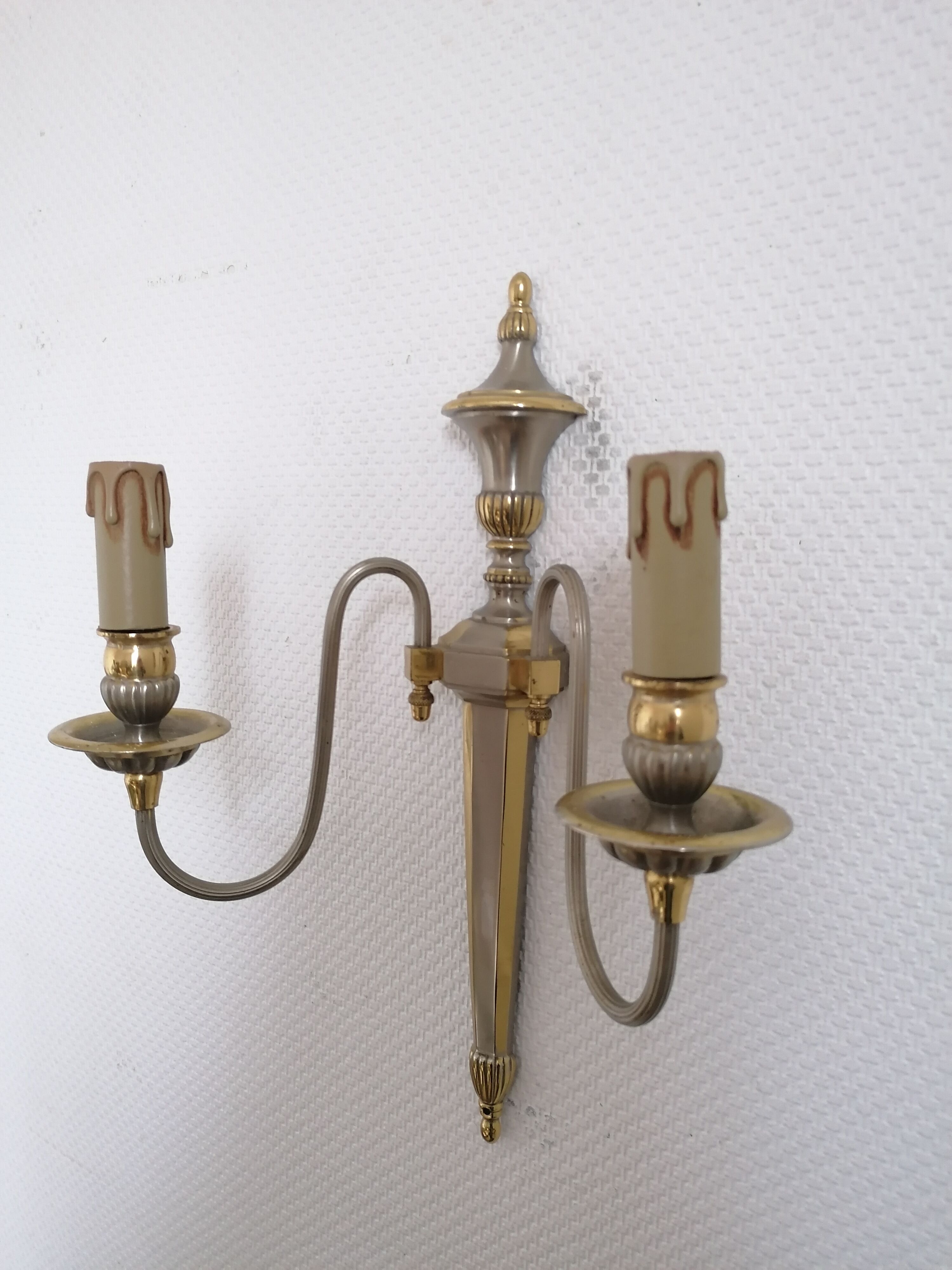 Classic neo-classical wall light year 70