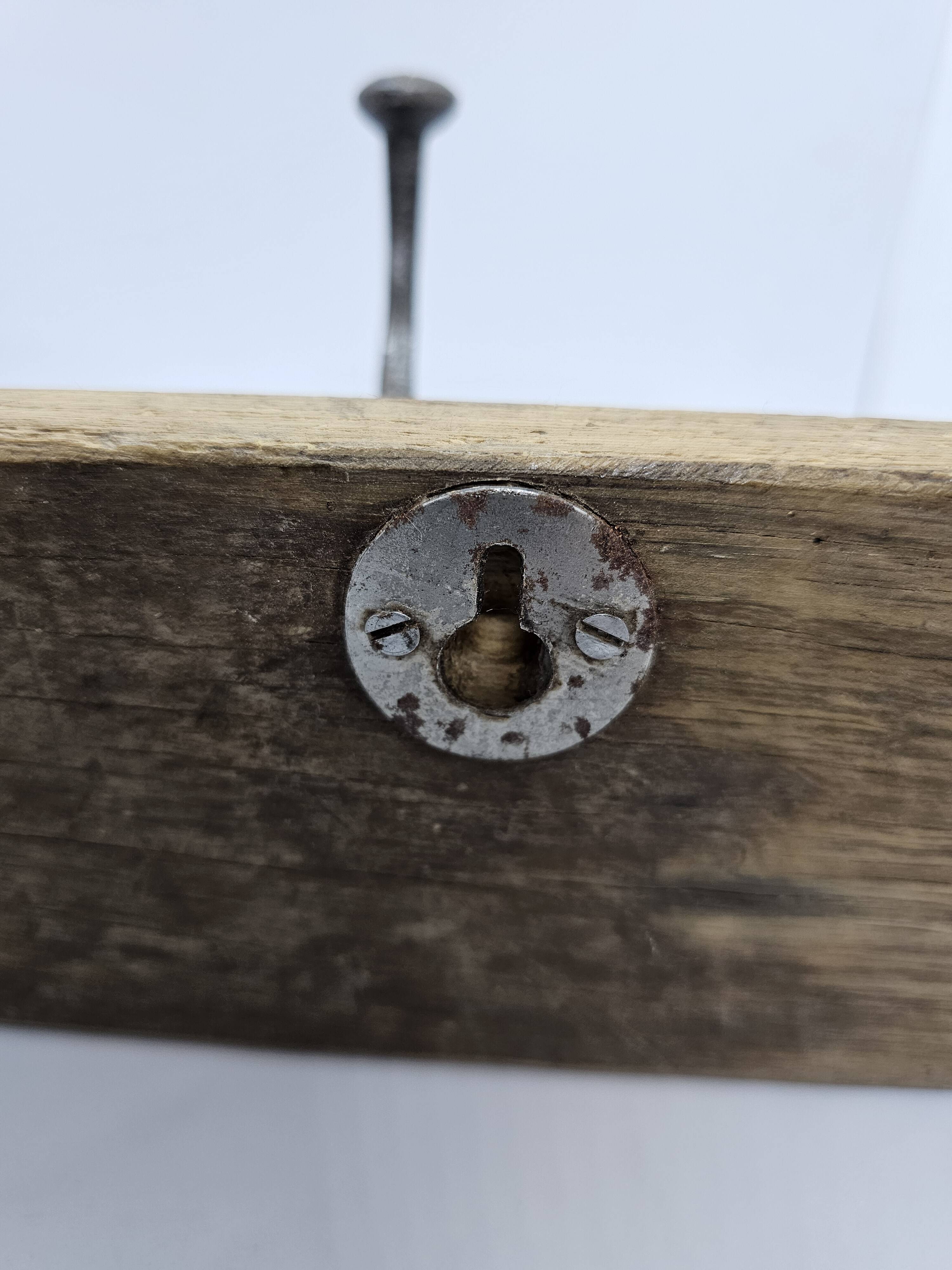 Solid teak coat hook with 2 double cast iron hooks
