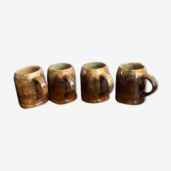 Quatre mugs céramique Pierrefonds ancien