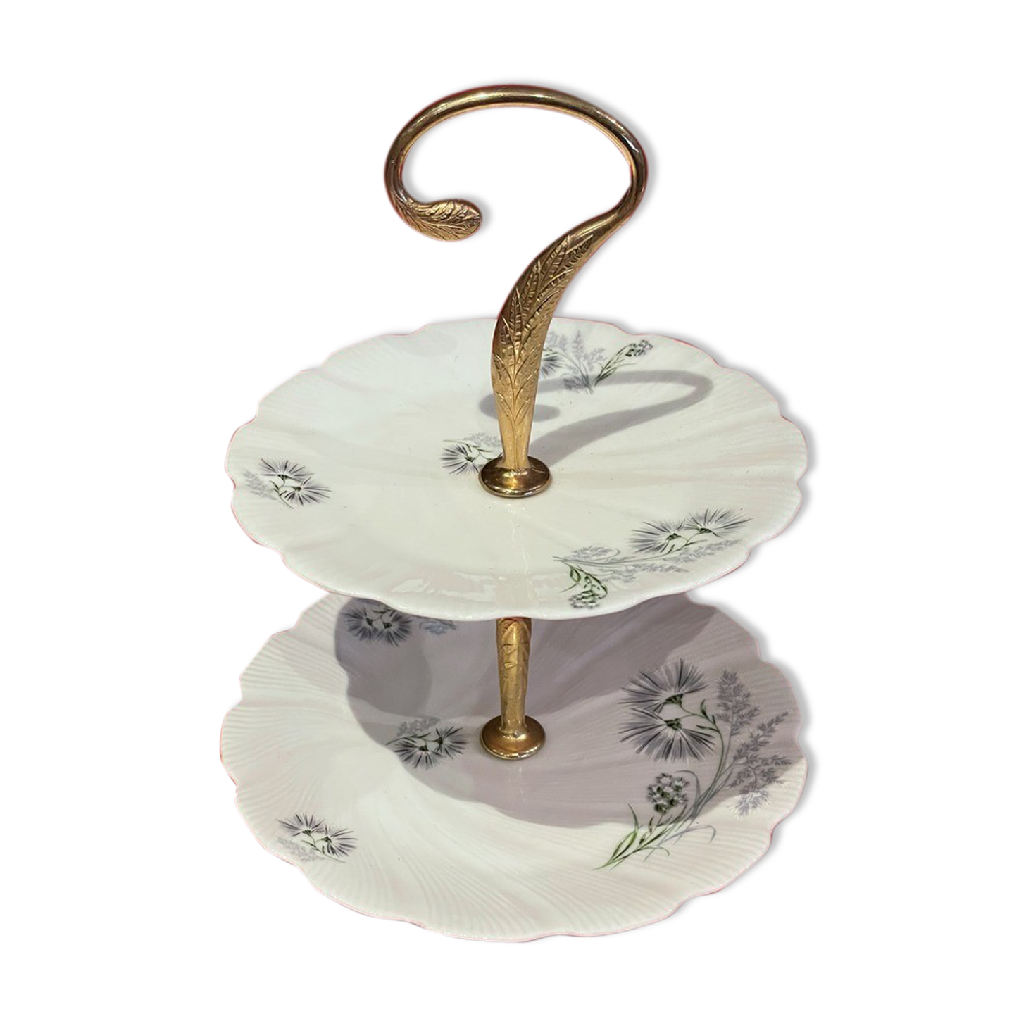 Presentoir dish with pastries, amuses bouches