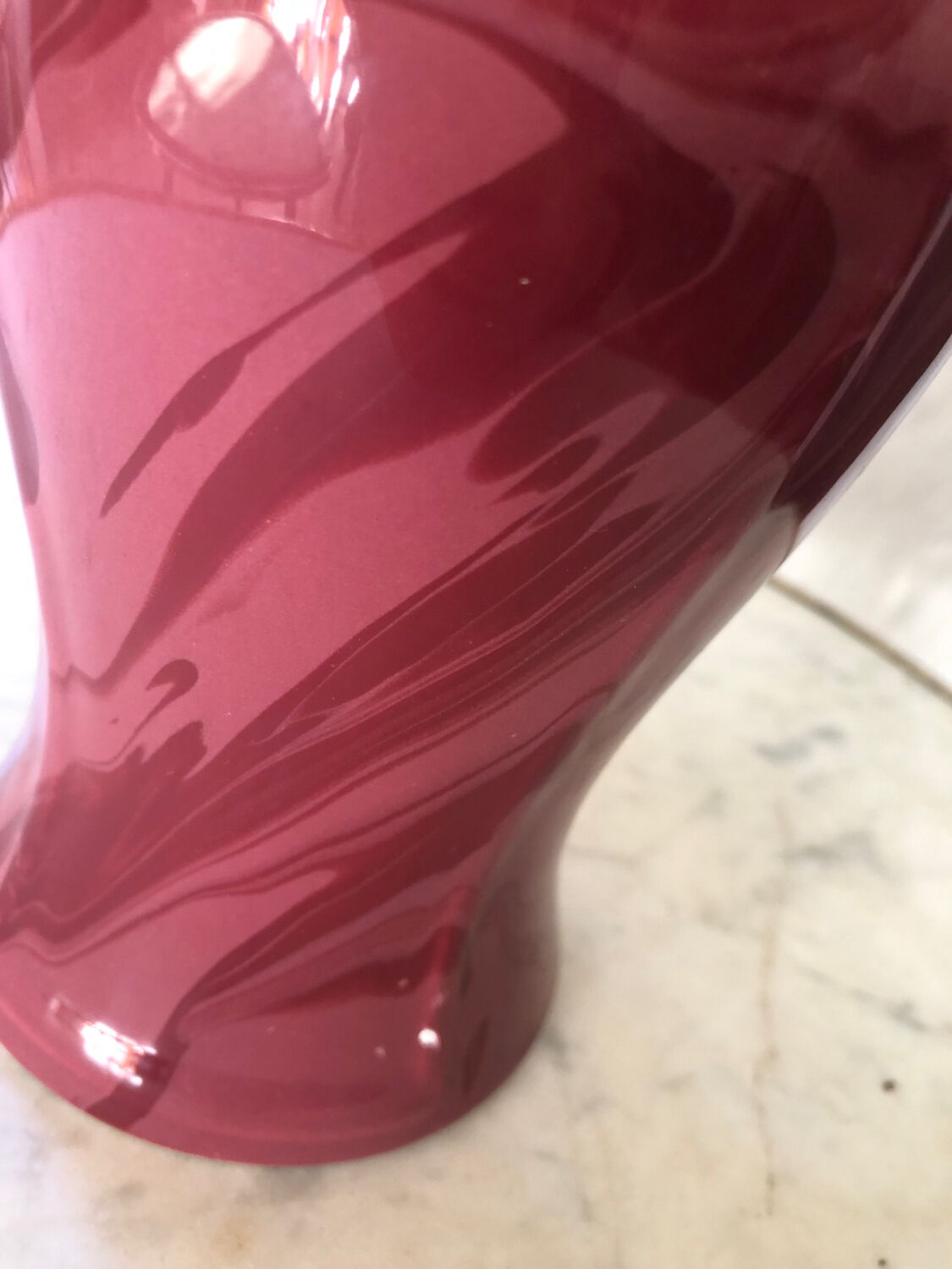 Ceramic foot table lamp