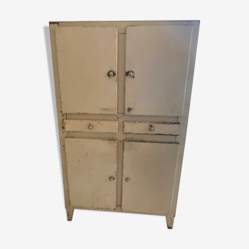 Armoire mado