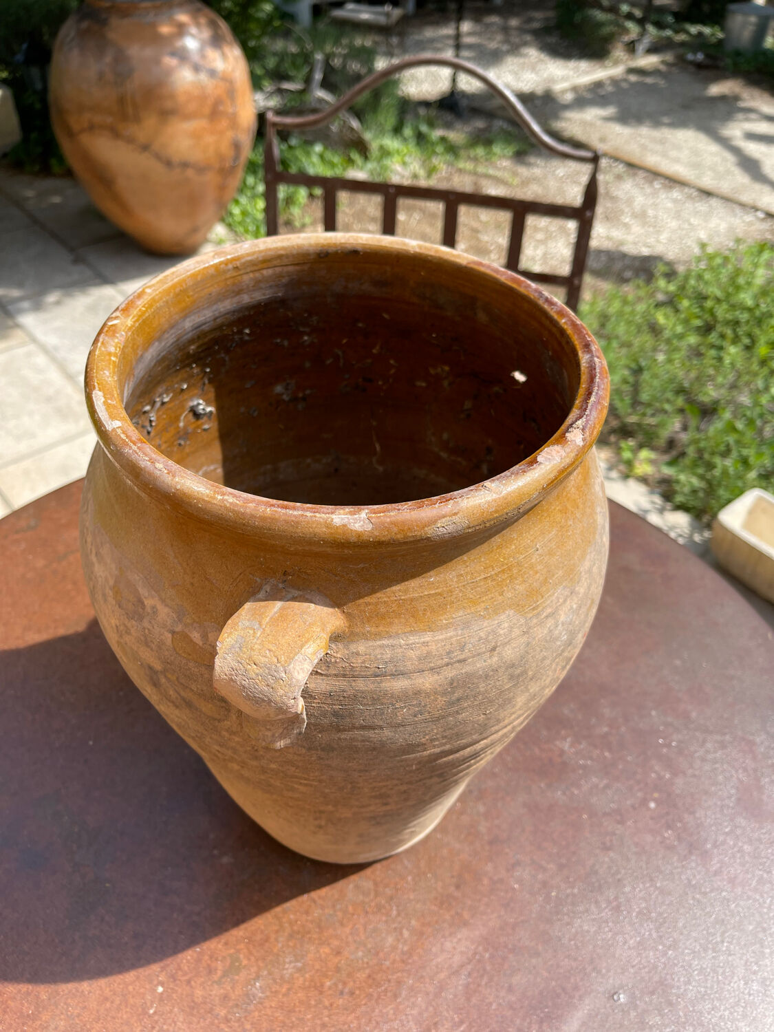 Ancient terracotta pottery jar