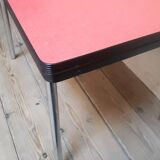 Table manufactured by Lafa formica extendable