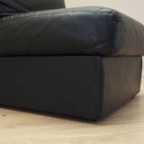 Black leather pouffe/armchair, Italian design, 1960s, production: Italy
