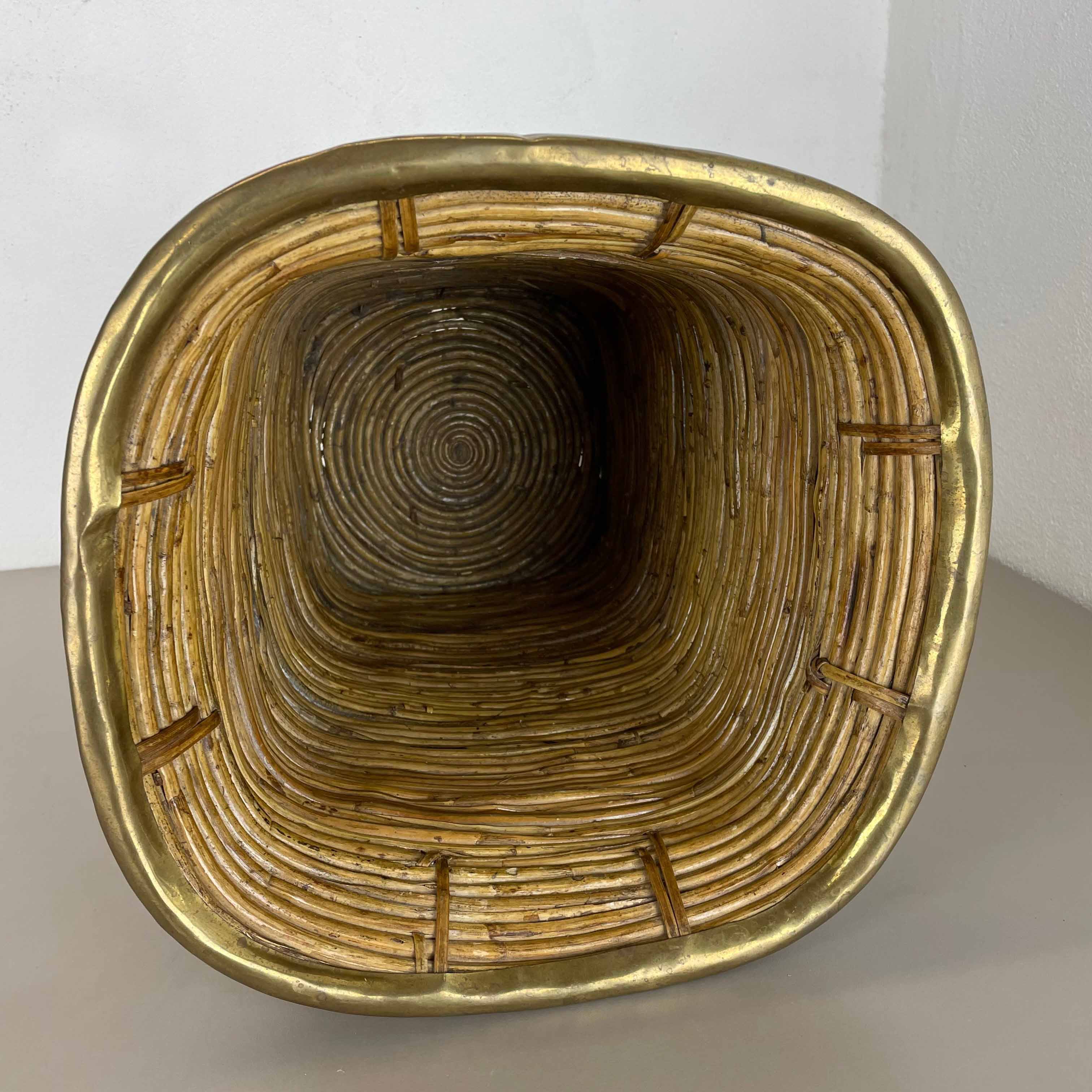 Aubock style rattan and brass bauhaus waste bin France 1960s