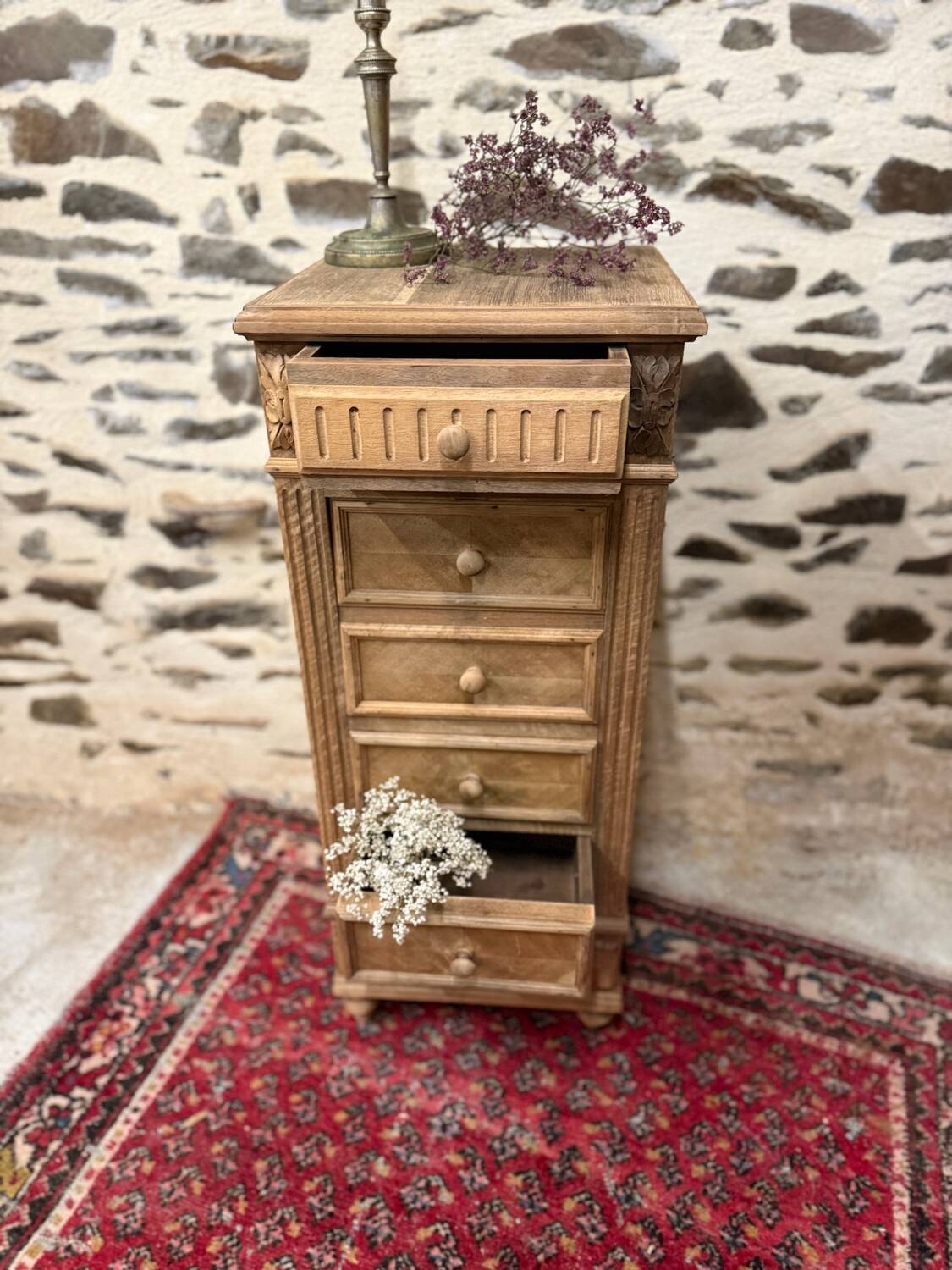 Petit meuble de rangement bois brut