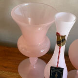 Trio de vases soliflore opaline et verre