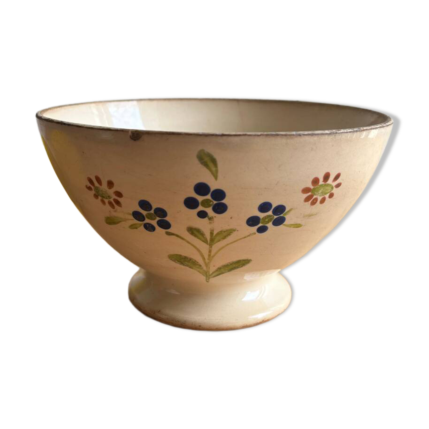 Old earthenware bowl on a pedestal, Digoin Sarreguemines Flowers / flo
