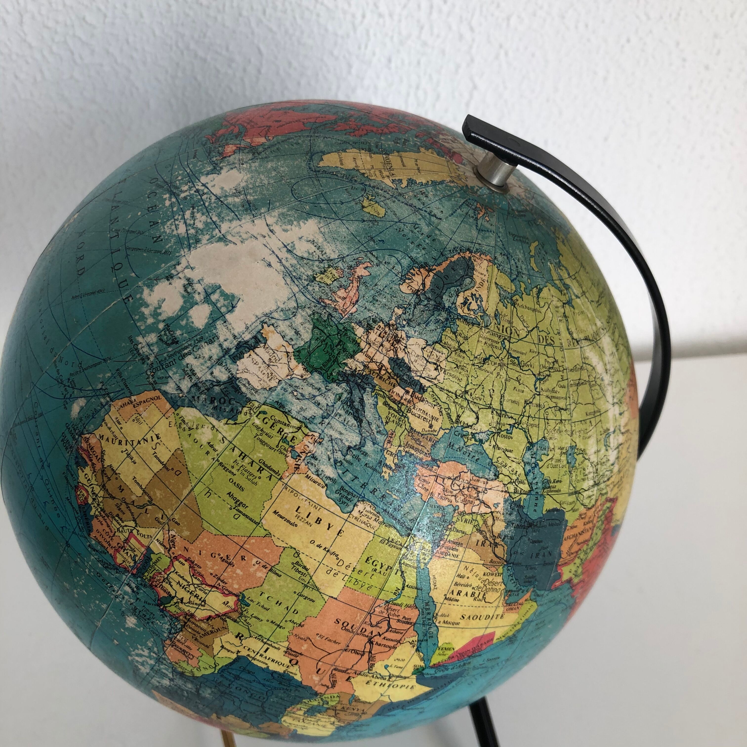 Globe terrestre tripode Taride verre de 1967 - 28 cm