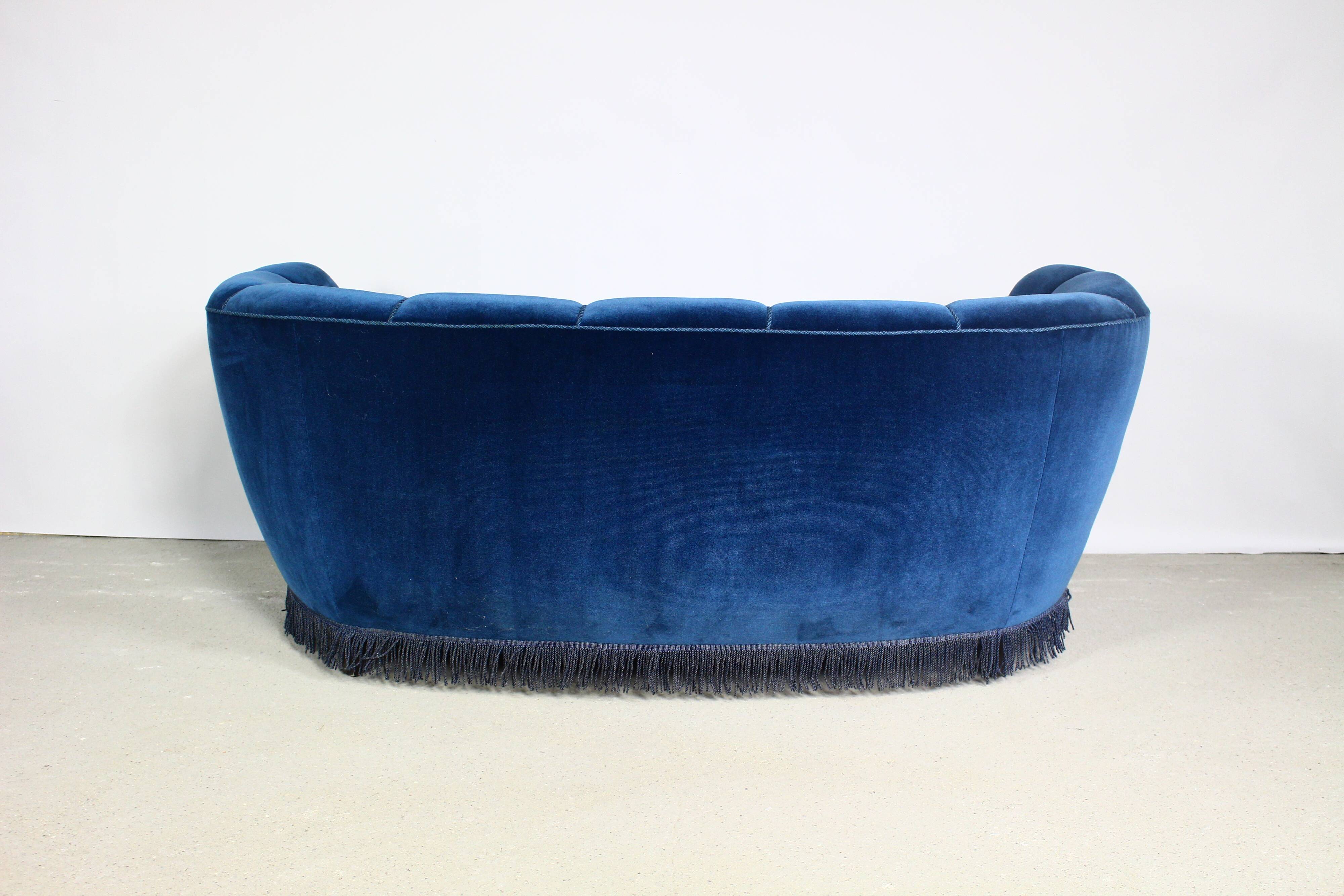 Danish Cabinetmaker Banana Curved Sofa, 1940s