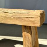 Side table in blond teak openwork tray