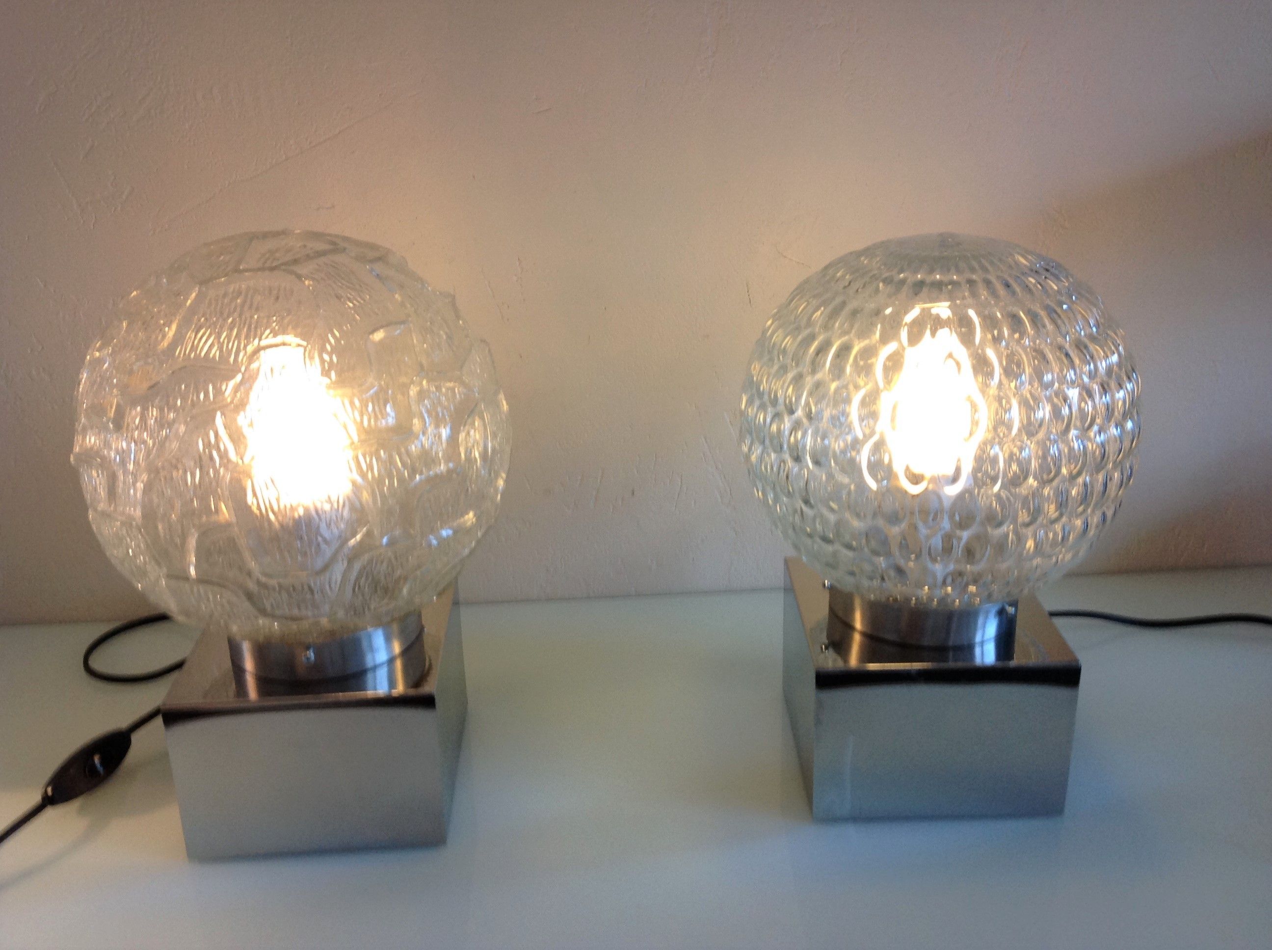 Pair of globe bedside lamps in glass and chrome/vintage metal 70-80