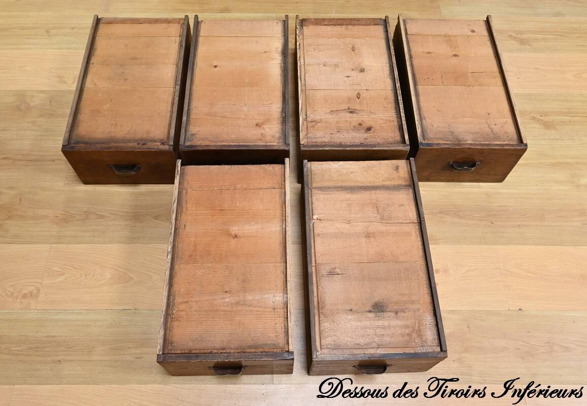 Oak apothecary counter – 1920