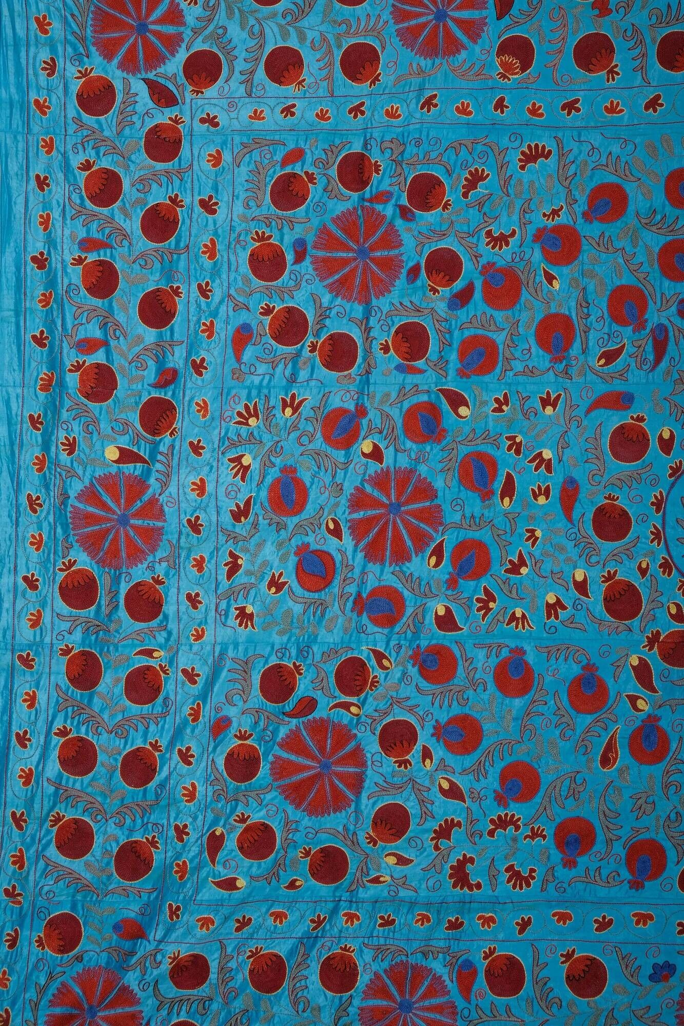 Vintage hand-embroidered Uzbek Suzani 256x305 cm
