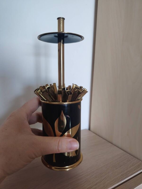 Distributeur de cigarettes