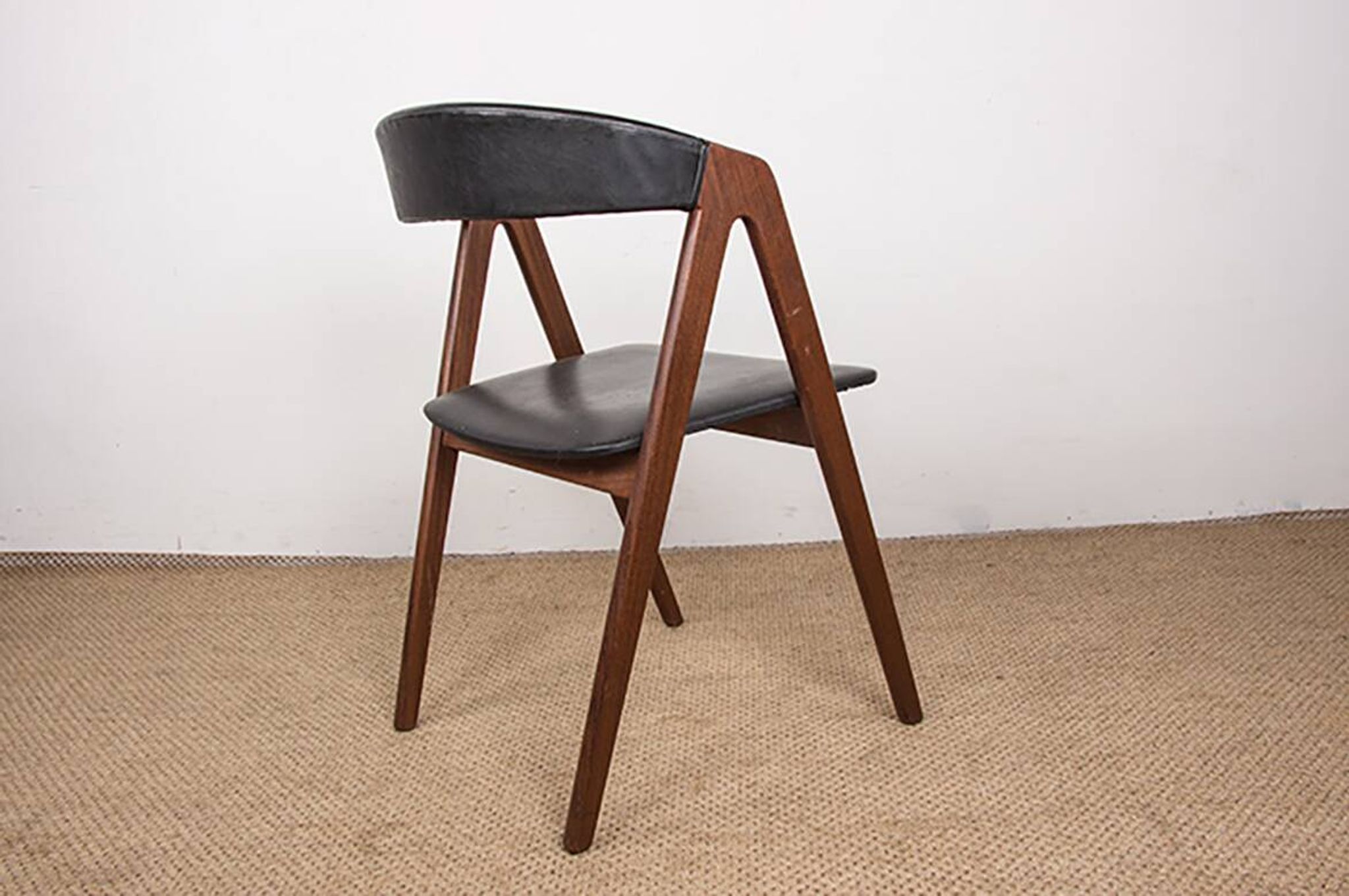 4 Danish chairs in afromosia and leatherette model 205 by Thomas Harlev