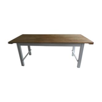 Farm table, leg and belt patinated pearl grey, medium oak waxed top