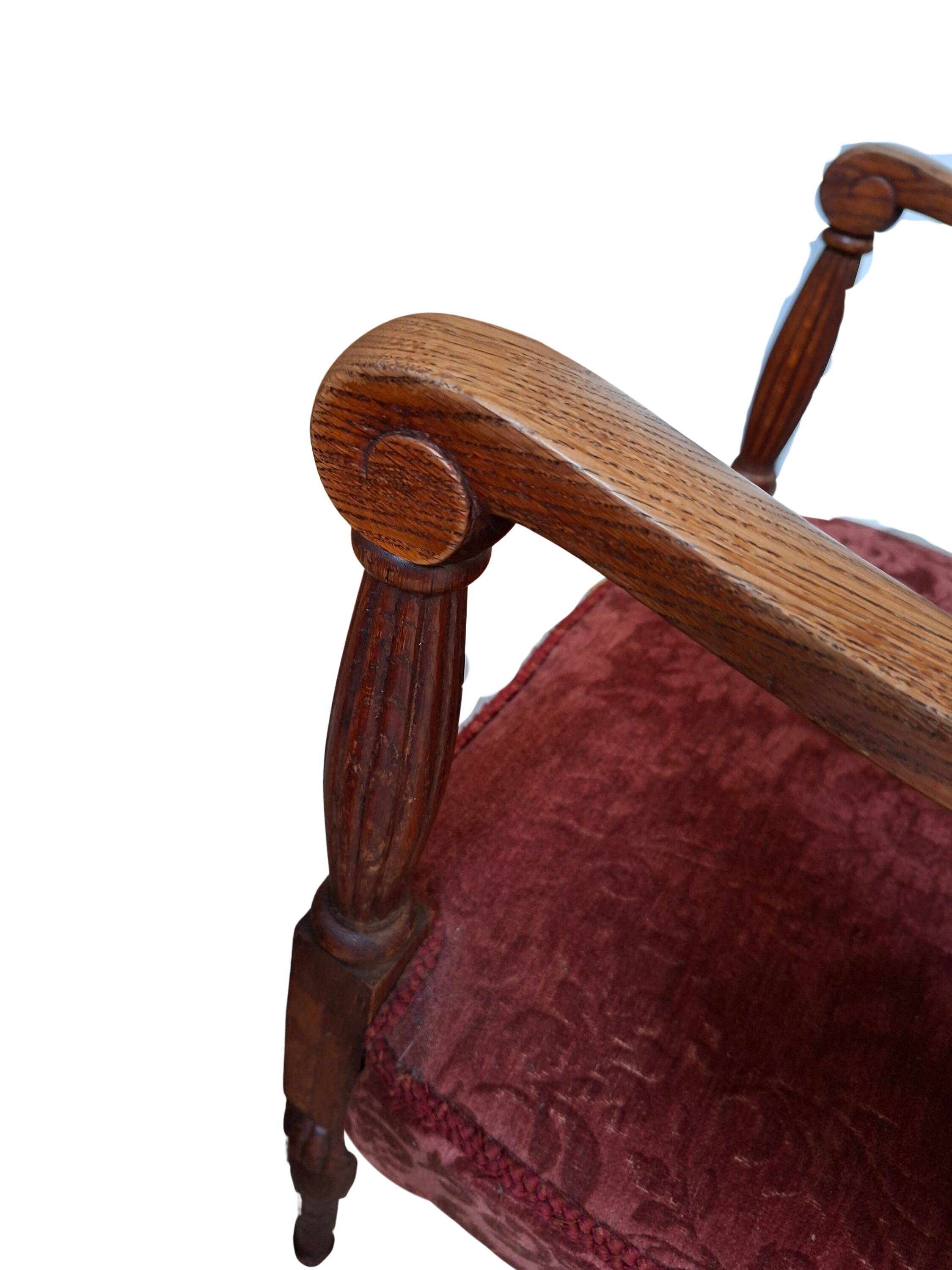 Elegante Coppia di Poltrone Vintage Anni '60 in Rovere e Velluto Damascato