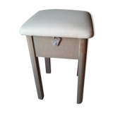 Stool trunk said shoeshine stool