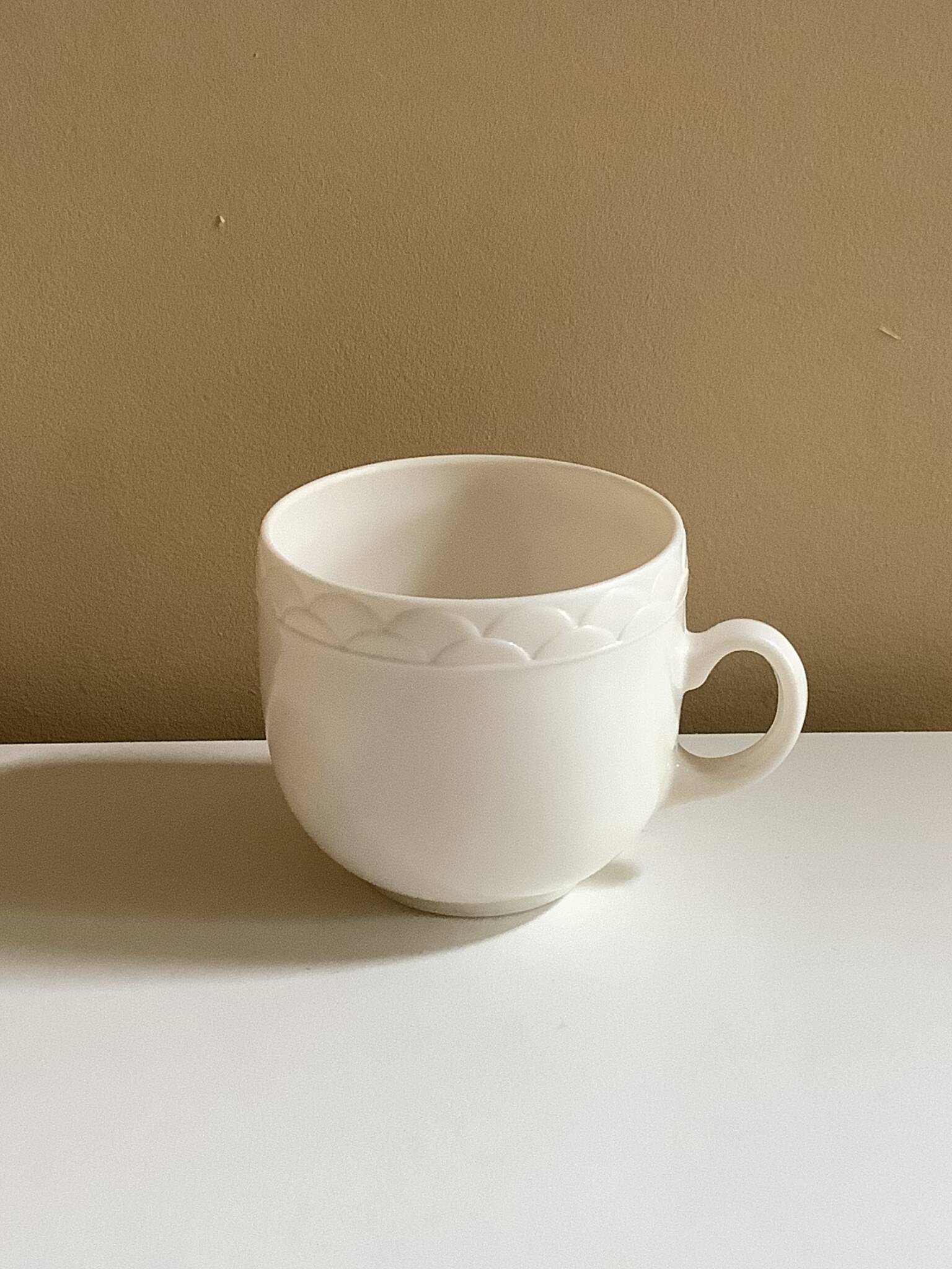 Lot of 4 coffee cups