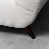 Set divano e poltrona in tessuto bianco legno anni ’70 modernariato