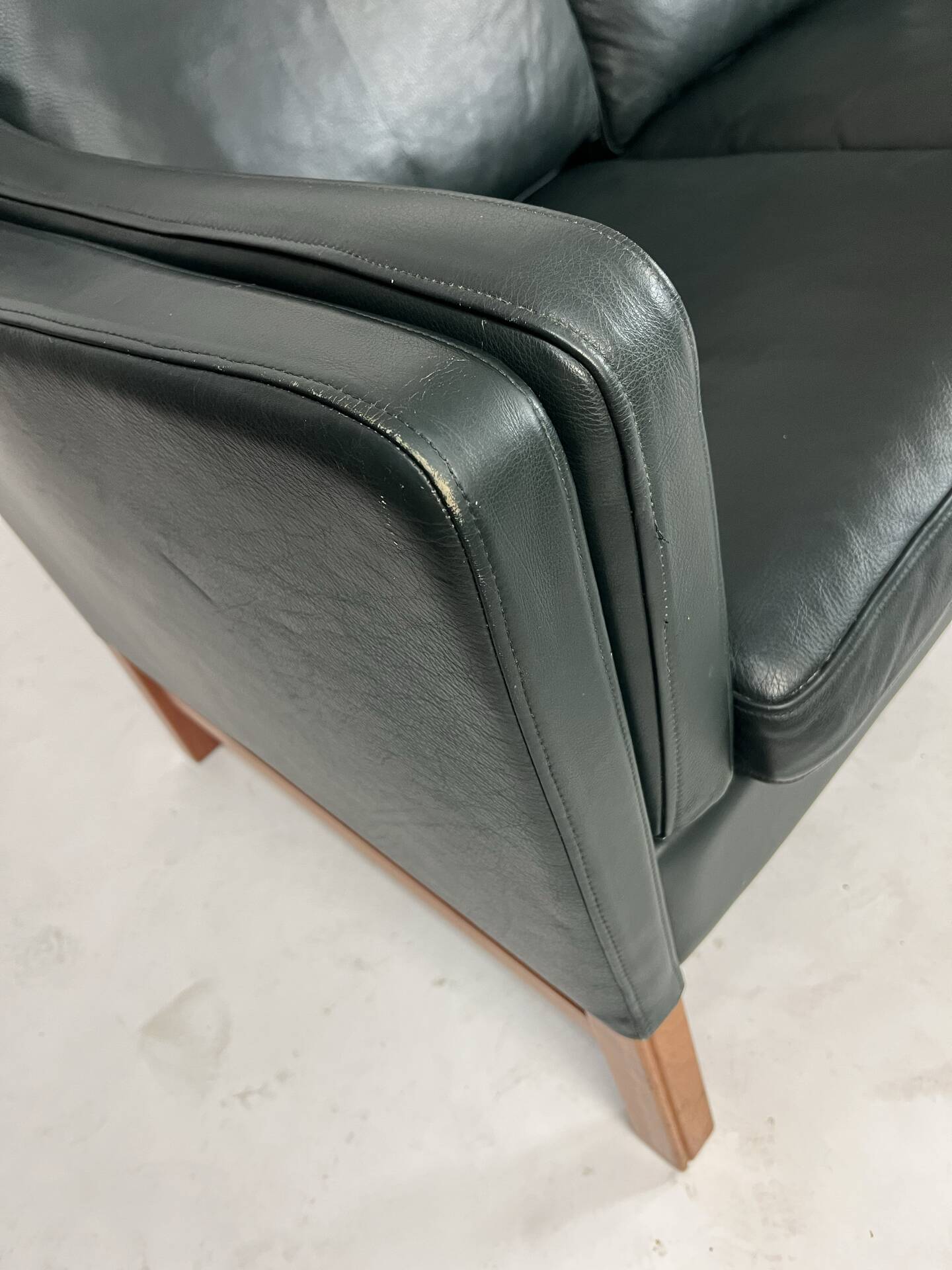 Danish leather sofa couch by Skippers furniture 70s 80s Design