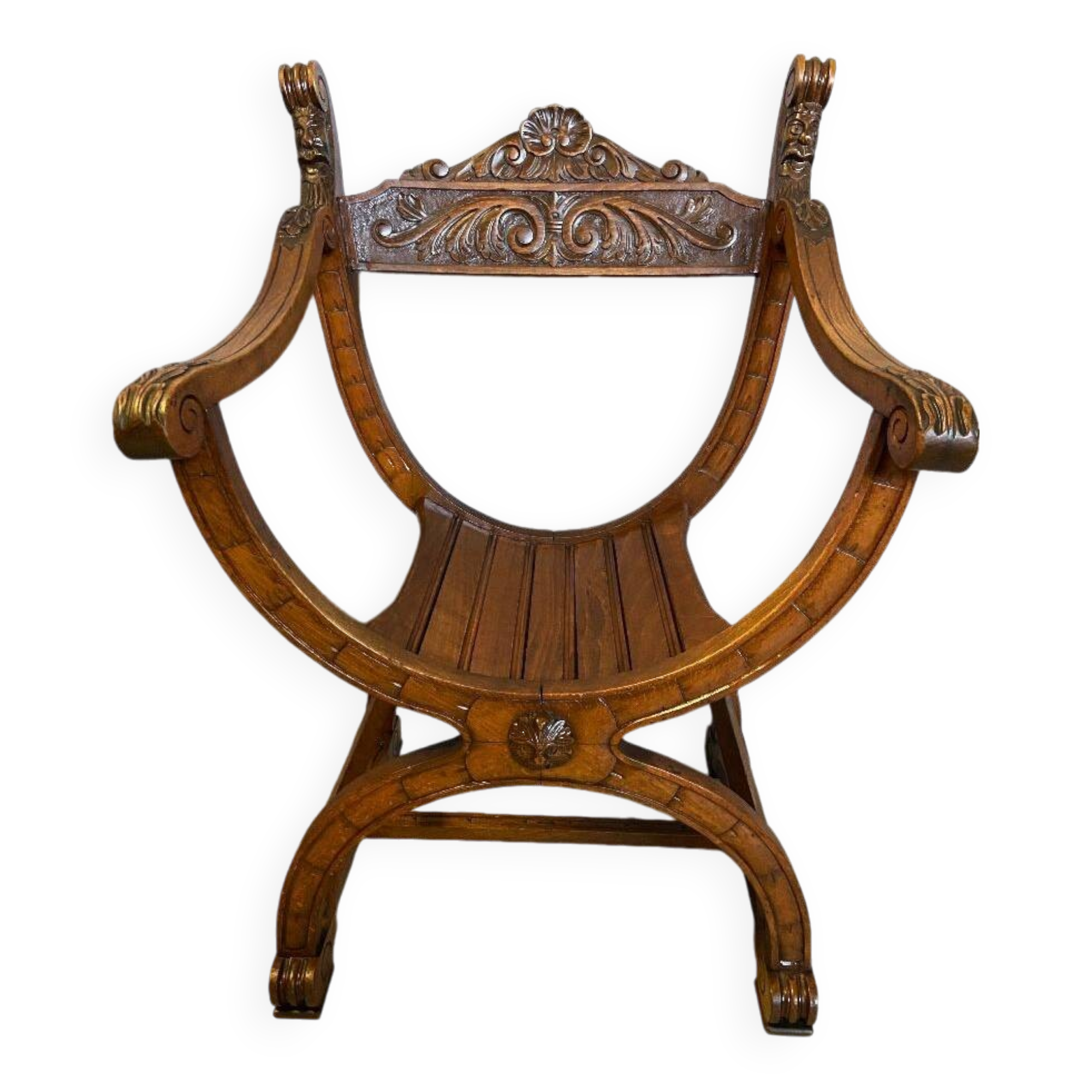 Siège, fauteuil Dagobert curule en noyer sculpté style Renaissance