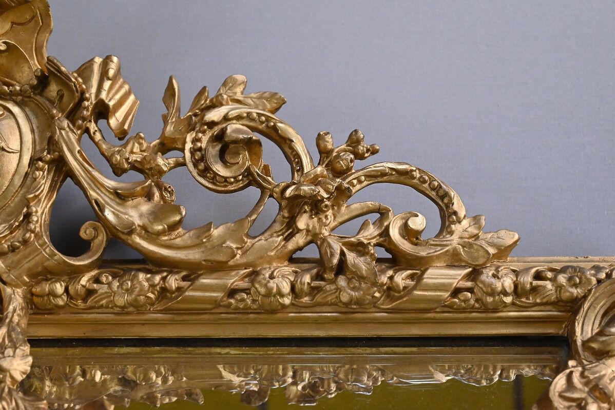 Important mirror with parcloses, Louis XVI style – late 19th century