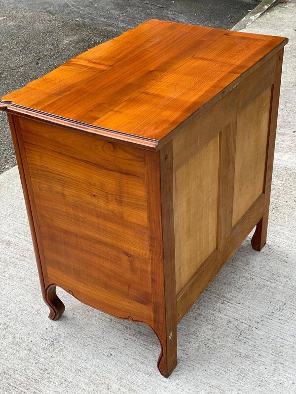 Commode de style mix Louis XV Louis Philippe noyer massif queue d'aronde