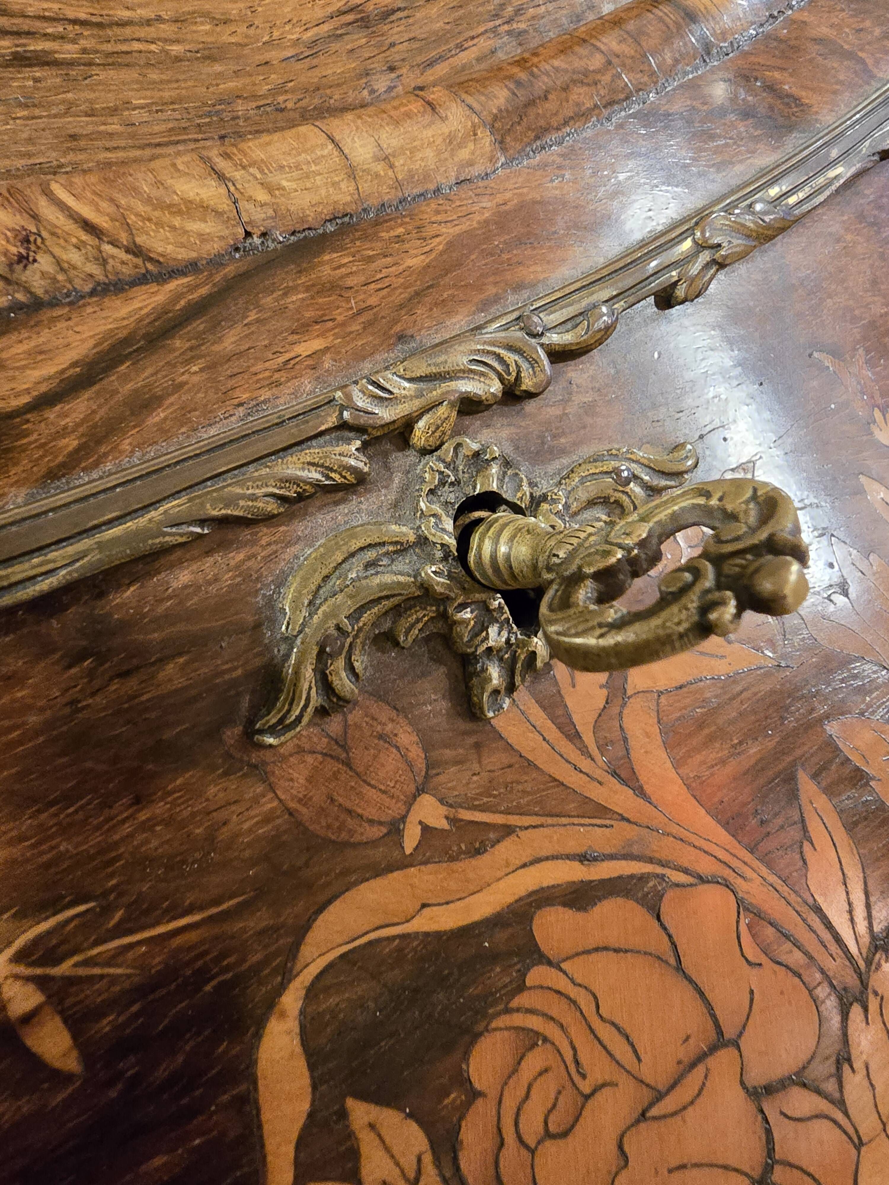 Lady's Desk
