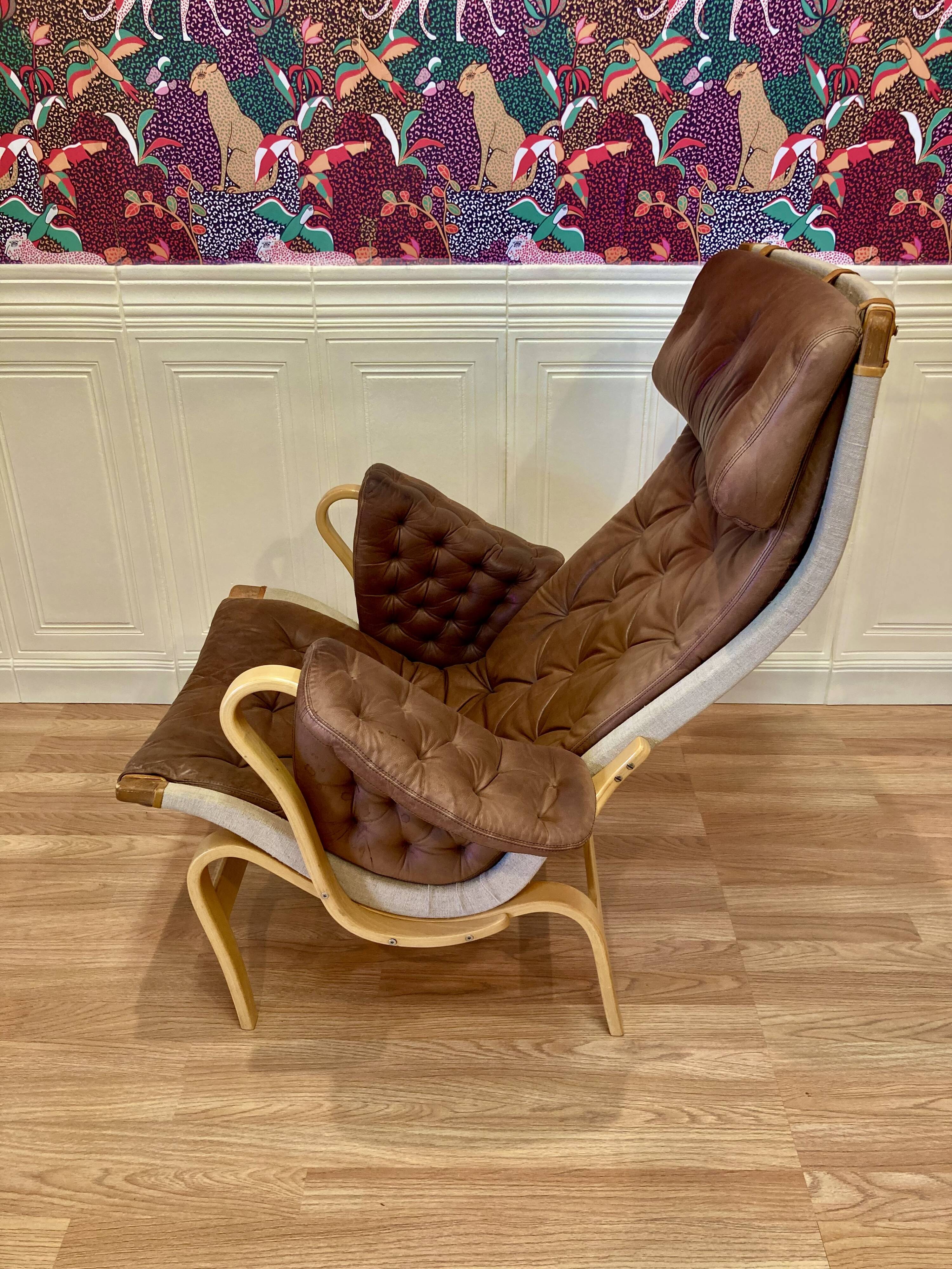"Pernilla" leather armchair "Bruno Mathsson" 1960.