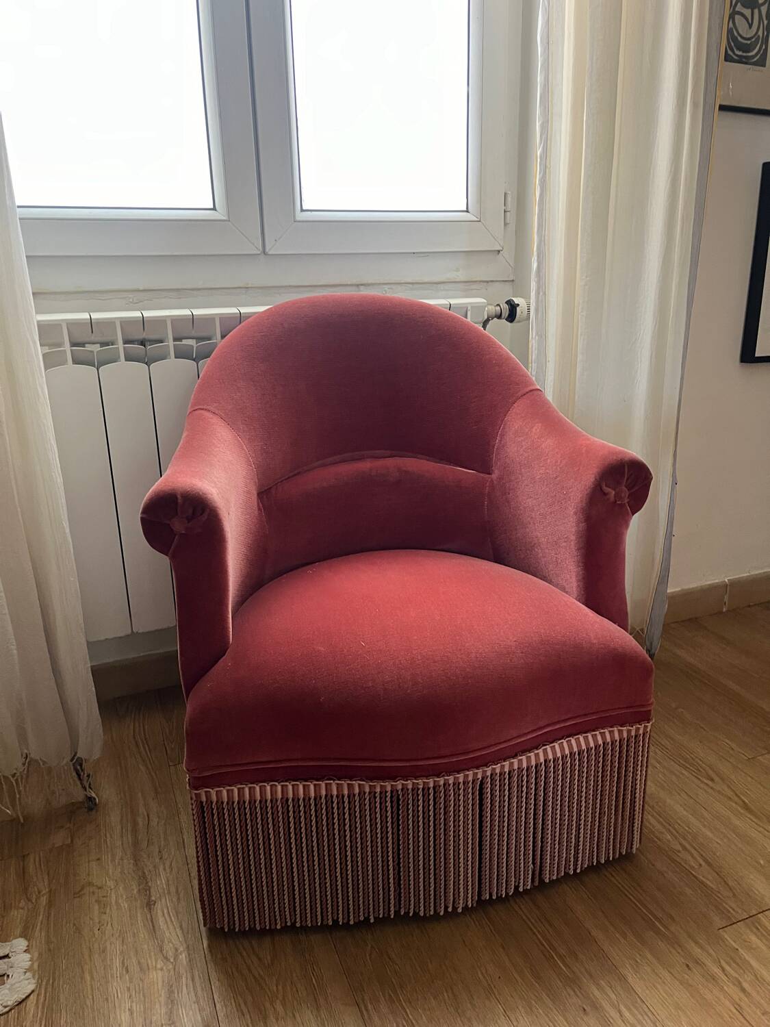 Vintage toad armchair