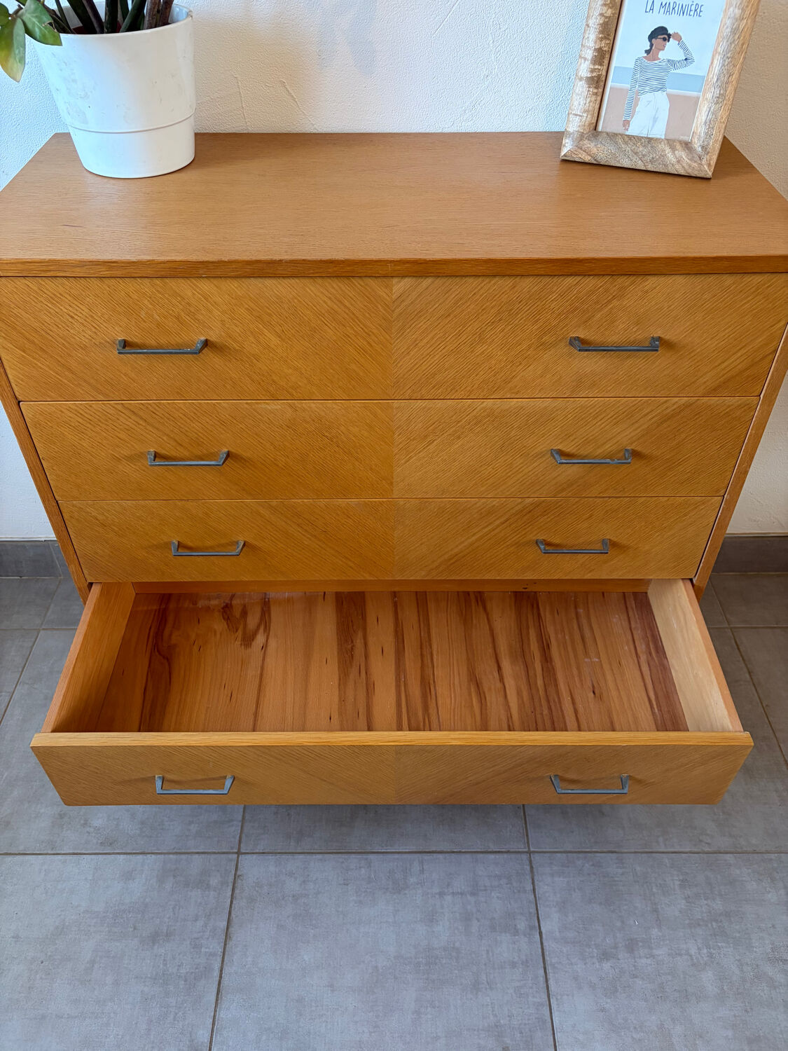 Vintage oak chest of drawers from the 1960s.