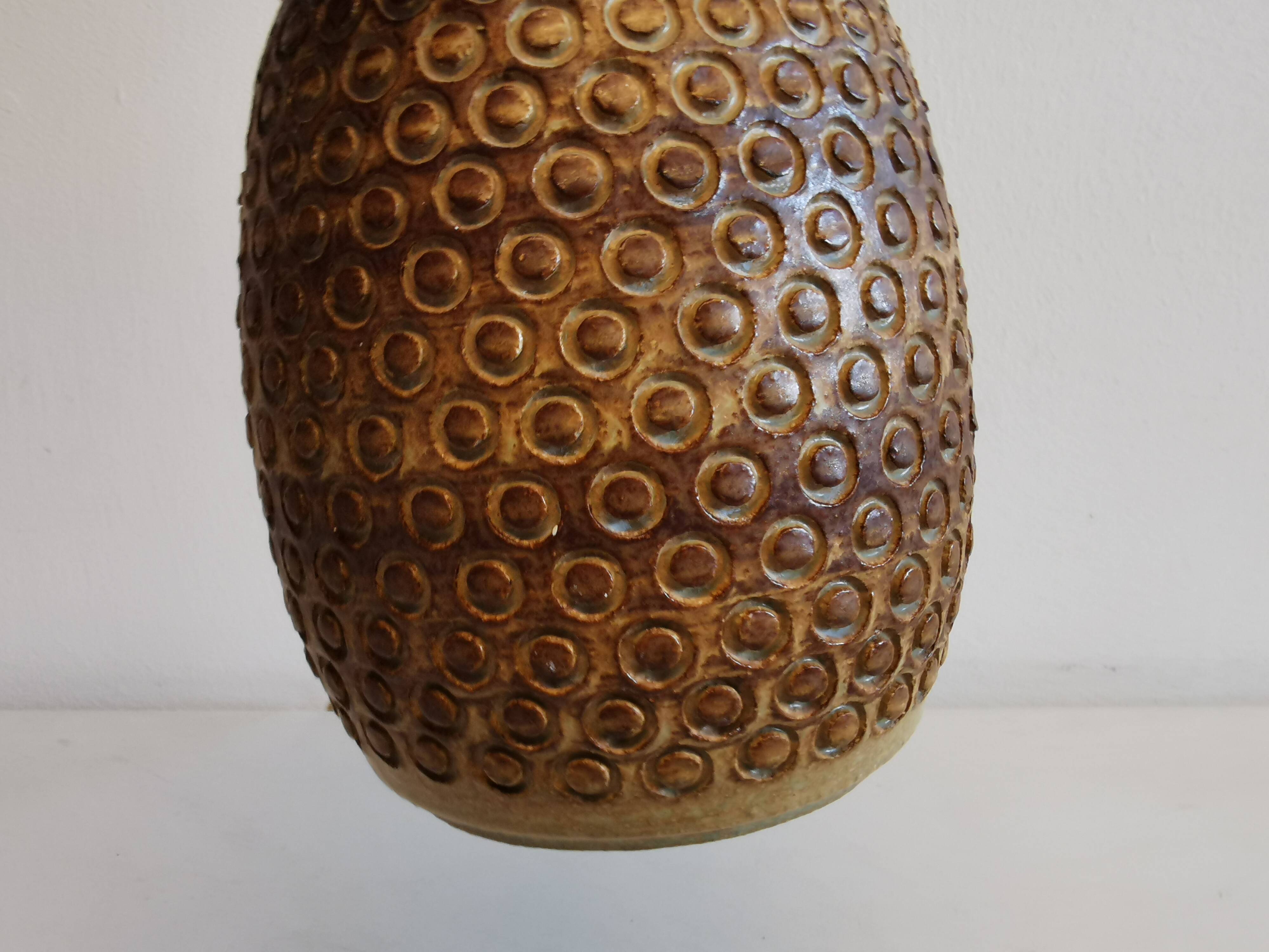 Ceramic table lamp from Danish company Søholm. Designed by Svend Hermansen (SH)